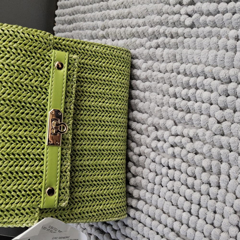 NWOT Green Woven Straw Handbag - Picture 10 of 15